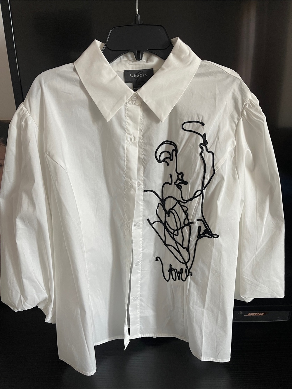 Gracia White Button-Up Shirt with Black Line Face Art